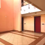 Capitol 8